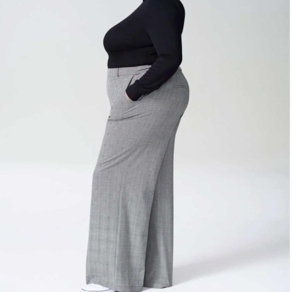 Universal Standard Emma slacks. Discontinued plaid color.